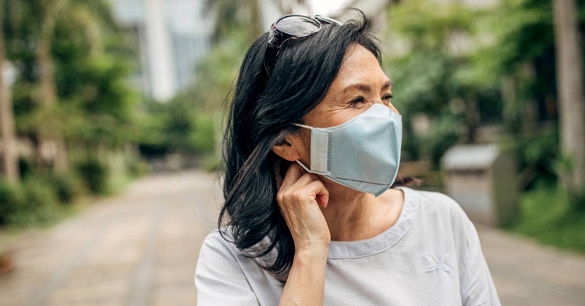 Mengatasi Kesulitan Mendengar Karena Menggunakan Masker dan Menjaga Jarak