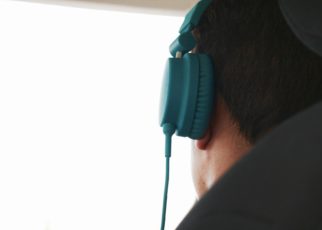 Bahaya Headphone Untuk Kesehatan Telinga
