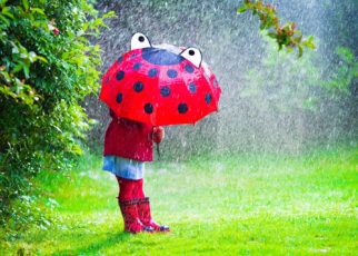 Tips Merawat Alat Bantu Dengar di Musim Hujan