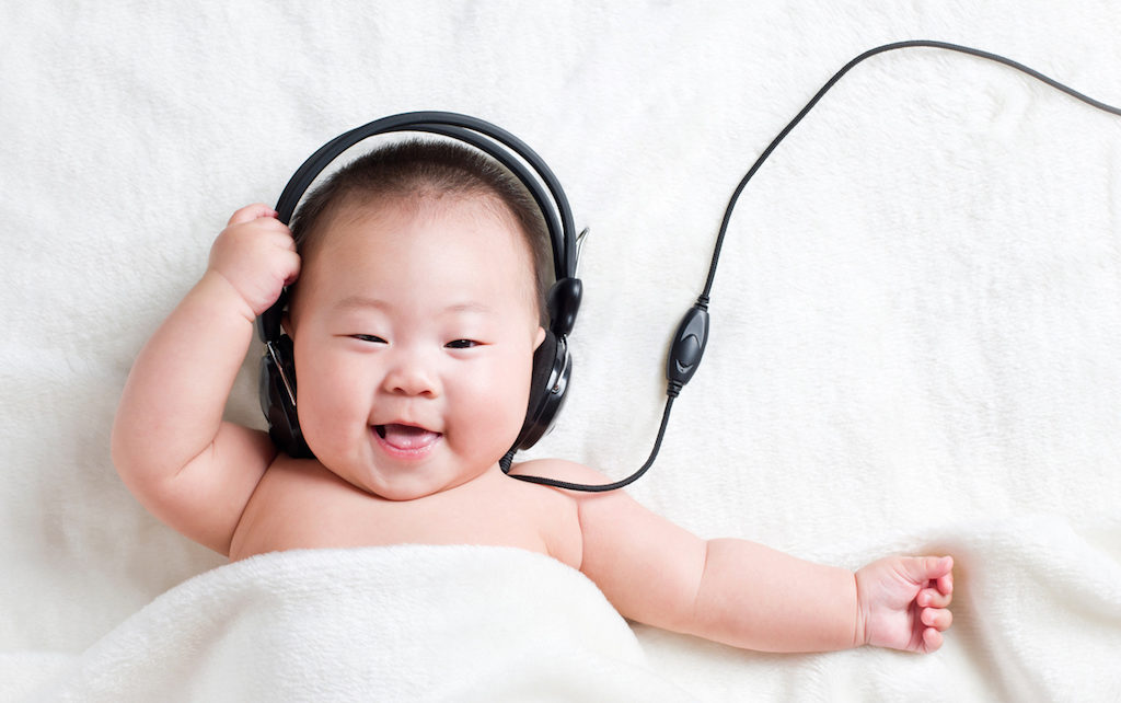 Cara Mencegah dan Mengatasi Gangguan Pendengaran Pada Bayi Baru Lahir