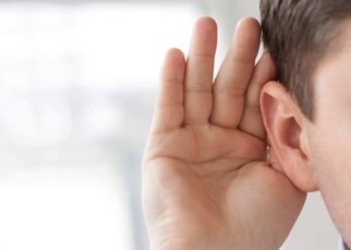 Gangguan Pendengaran Bilateral dengan Satu Alat Bantu Dengar