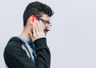 Tinnitus Dan Kotoran Telinga, Apakah Saling Terkait?