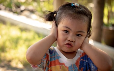 Gejala dan Tanda Gangguan Pendengaran pada Anak